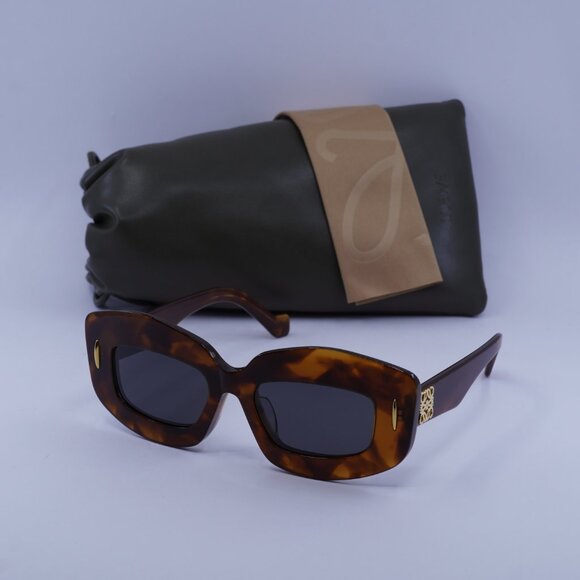 Loewe LW40114F 53A Sunglasses Blonde Havana Cat Eye Frame, Smoke Lenses - Picture 11 of 11